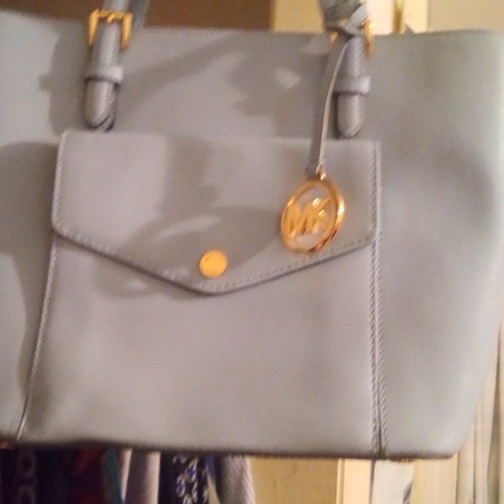 Michael Kors Gray Shoulder Bag with Structured Design